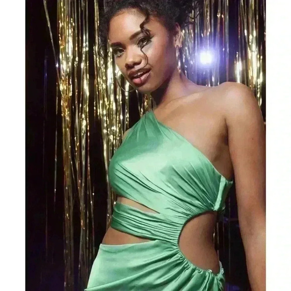 MAC DUGGAL Cutout Maxi Dress Green One Shoulder Satin Party Gown Prom 2 XS 68485 - Picture 5 of 9